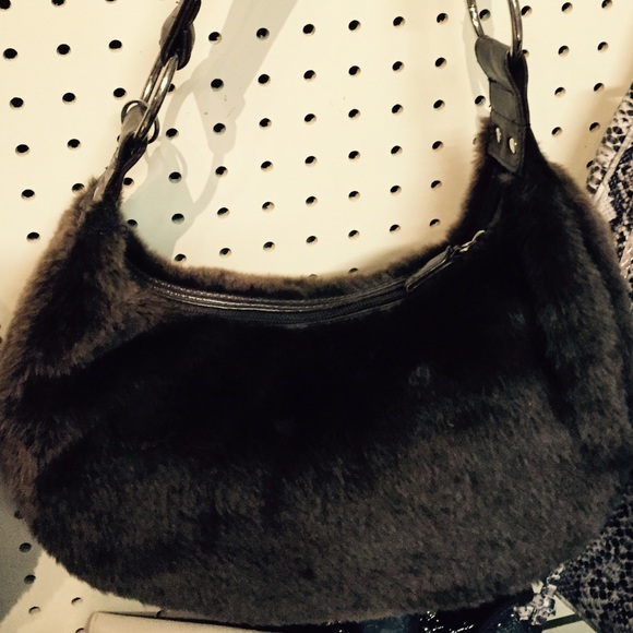 NEW FAUX FUR HANDBAG/chocolate brown color/awesome