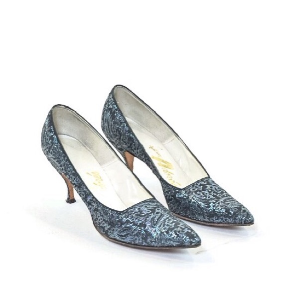 SALE 🐰 Vintage // Mad Men-Inspired Stilettos