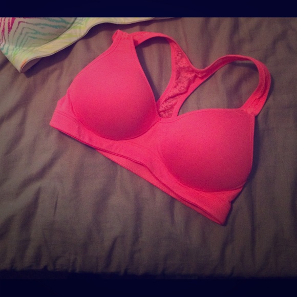 32A PINK sports bra