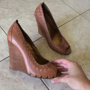 Tan leather wedges