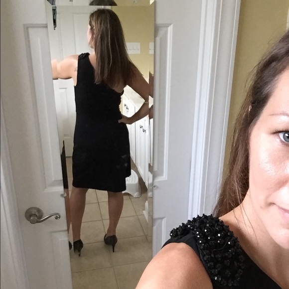 **gifted** Black cocktail dress - Picture 2 of 2