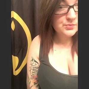 Meet your Posher, Ashlee