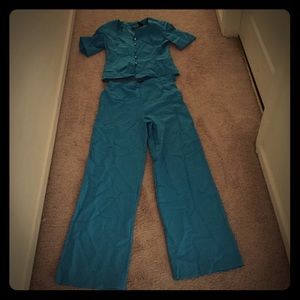 Brand New Size 4 turquoise pantsuit