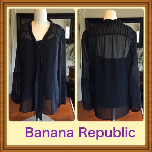 Banana Republic Tops - Banana Republic sz M