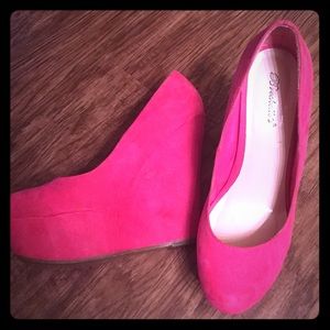 Hot pink wedges