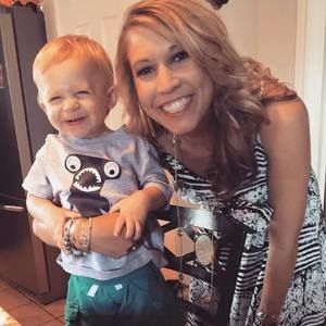 Meet your Posher, Caitlin