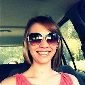 Meet your Posher, Amber