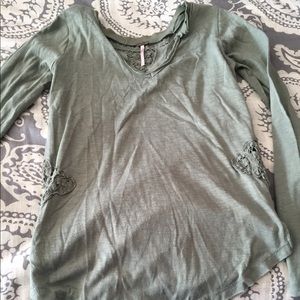 Green long sleeve top