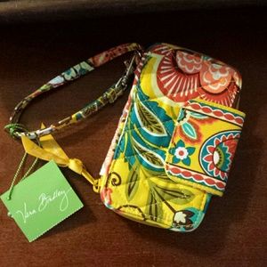 Vera Bradley smartphone wristlet