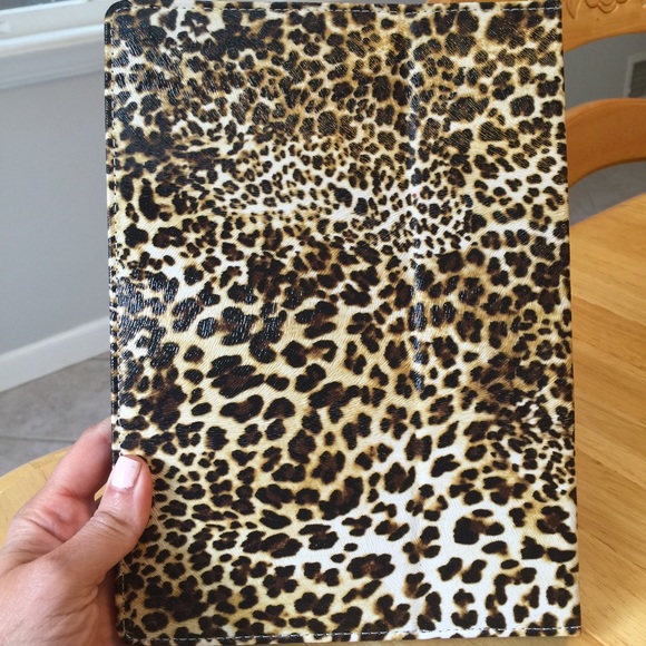 iPad leopard case. New, never used
