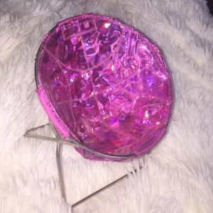 Adorable cell phone holder !