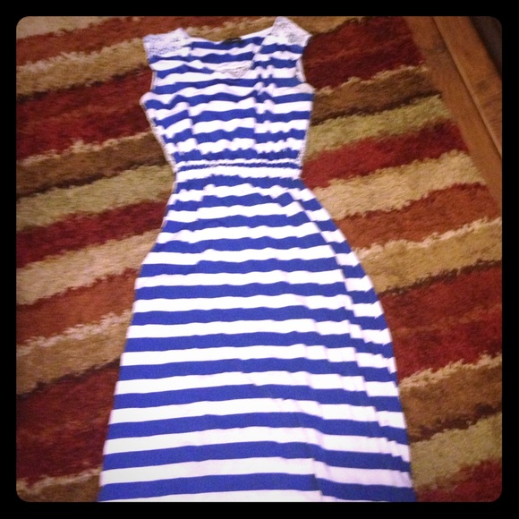 Maxi dress