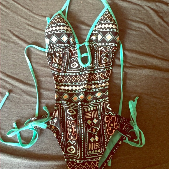 Exotic one piece bathing suit! 👙