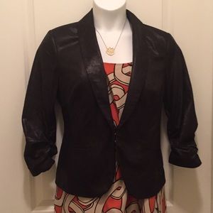 Black 3/4 Sleeved Jacket.