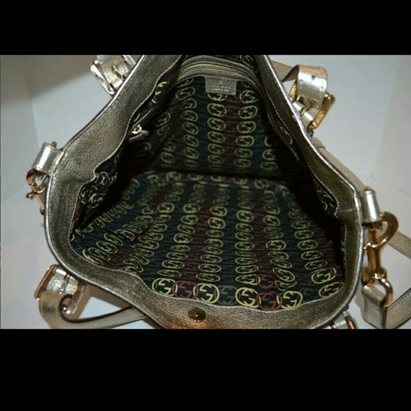 SOLD.  Authentic Gucci gold metallic tote - Picture 2 of 4