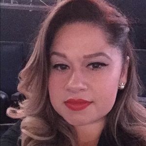 Meet your Posher, Cecilia