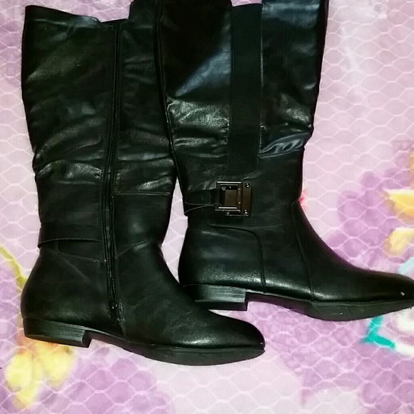 Black Boot with Silver Buckle