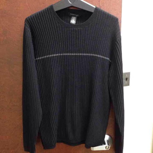 Kenneth Cole Other - Mens Kenneth Cole sweater sz large never worn
