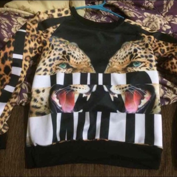 Cheetah sweatshirt - Picture 1 of 1