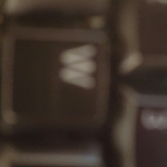 Meet your Posher, Whitney - Picture 1 of 1