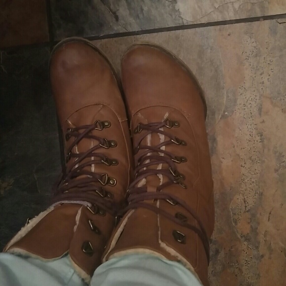 9.5 insulated heeled boots