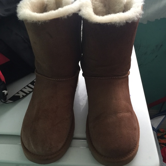 BAILEY BOW UGGS