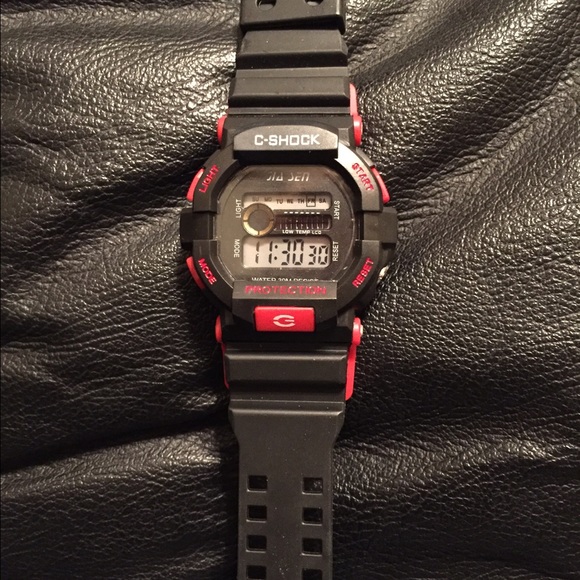 New c-shock water resistant watch - Picture 1 of 1