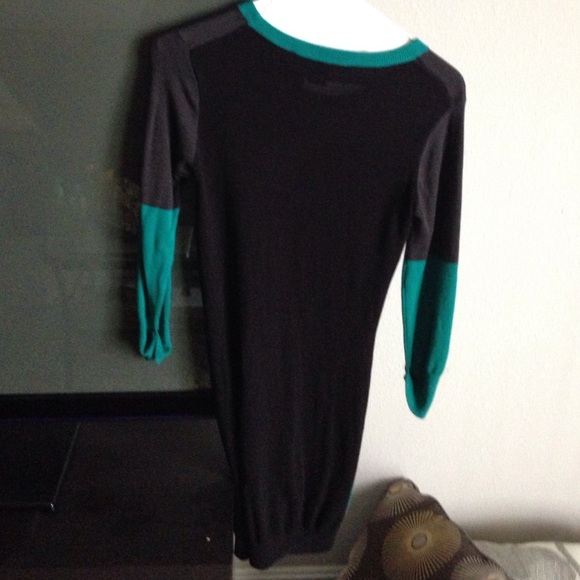 Turquoise and Black color block sweater dress. - Picture 2 of 2
