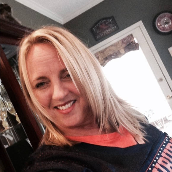 Meet your Posher, Brenda