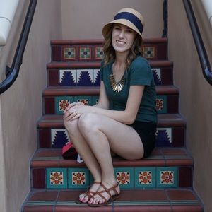 Meet your Posher, Dani