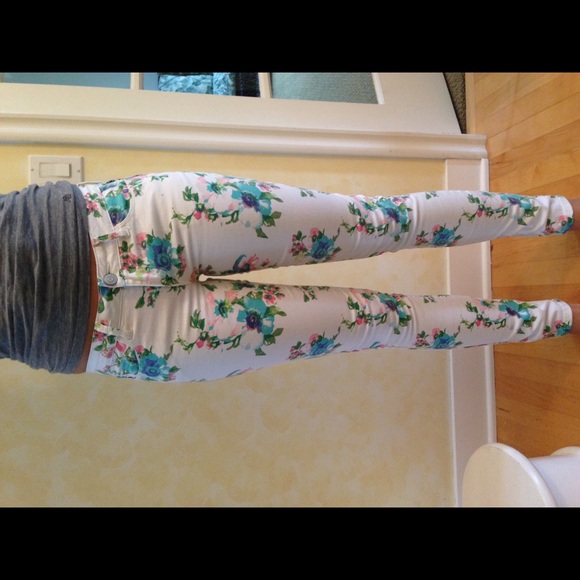 Floral skinny pants
