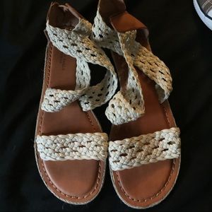 NWOT American eagle outfitters sandals size 10