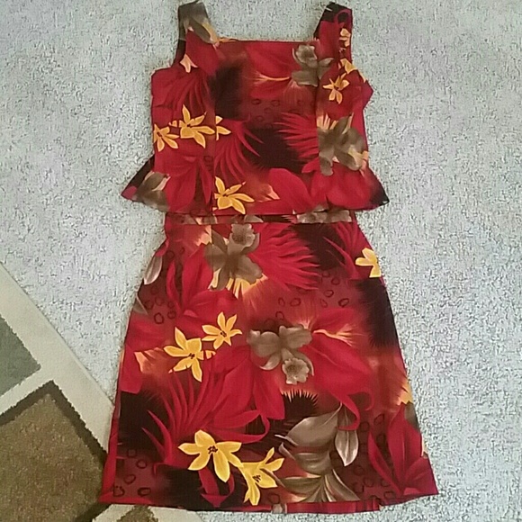 Fun & flirty 2 piece matching top/skirt