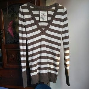 Hollister V-Neck Sweater