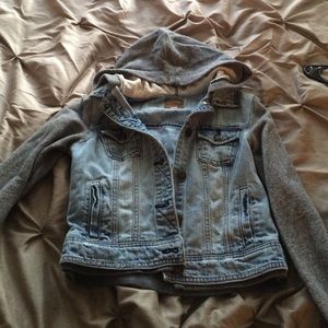 American eagle hooded denim jacket size small