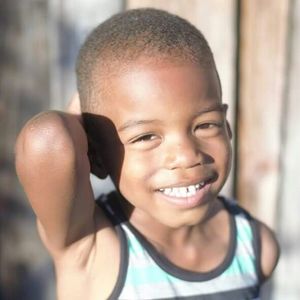 Meet your Posher, Tia