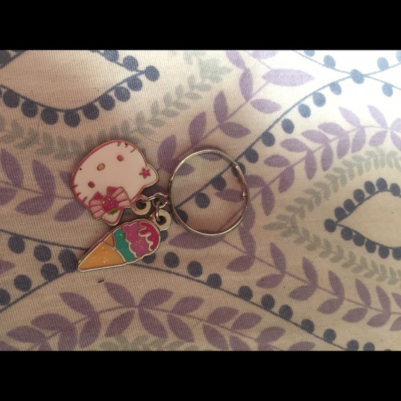 Hello kitty ring