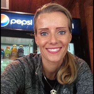 Meet your Posher, Mandy