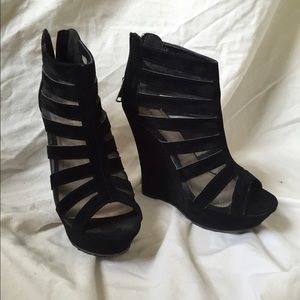 Back cute wedges