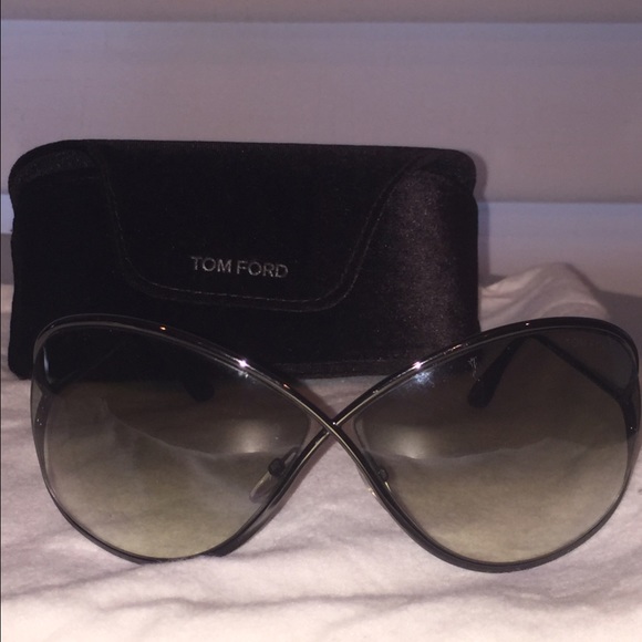 Tom Ford Sunglasses - Picture 2 of 4