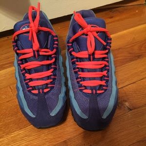 Nike AirMax 95s boys size 5. Women's size 6.5 or 7