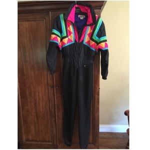 Fun vintage ski suit!!