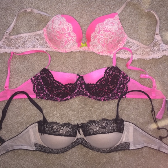 Three 34B Victoria secret bras