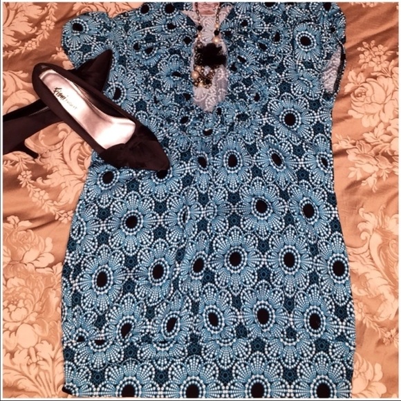 💥REDUCED TODAY ONLY💥Trixxi Blue and black banded