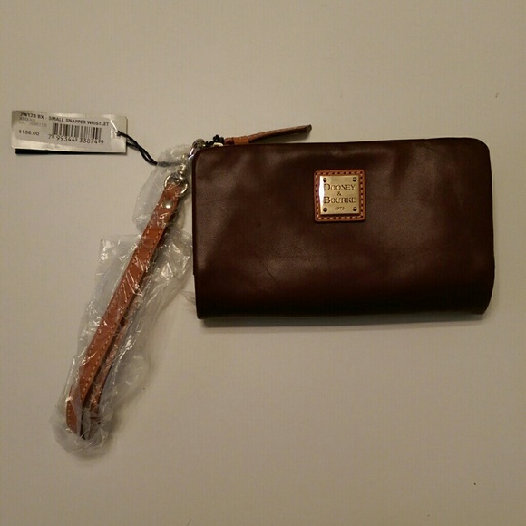 Leather Dooney & Bourke Wristlet