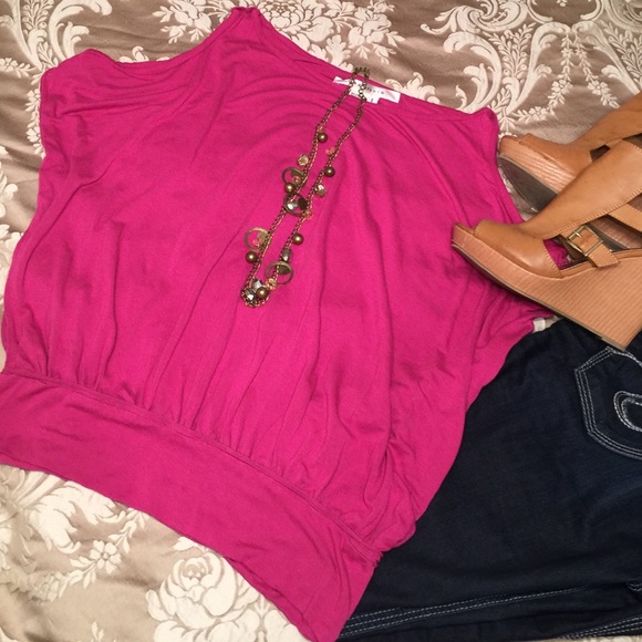 💝Buy One Get One Free💝Pink over the should top