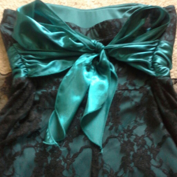 Asymmetrical Black Lace Dress and Teal Underlining - Picture 3 of 4