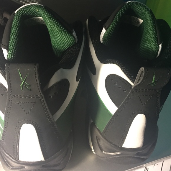 Reeboks - Picture 3 of 4