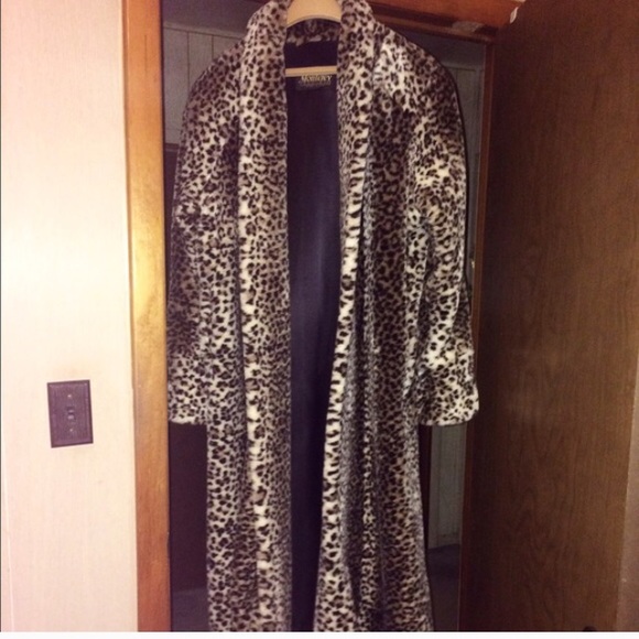 *Vintage* Cozy Leopard Coat