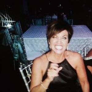 Meet your Posher, Angela